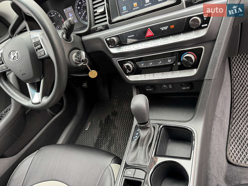Седан Hyundai Sonata 2018 в Киеве