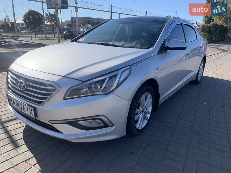 Седан Hyundai Sonata 2016 в Киеве