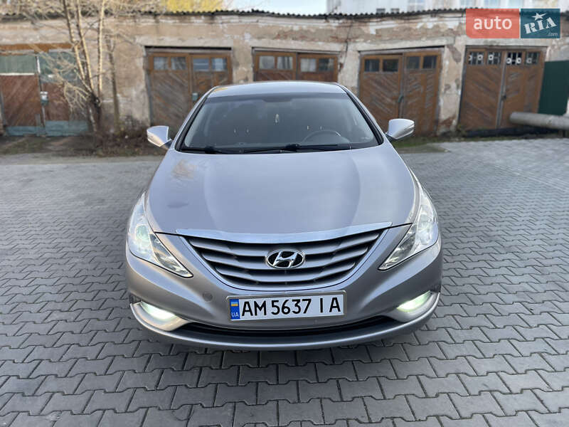 Седан Hyundai Sonata 2011 в Радомышле