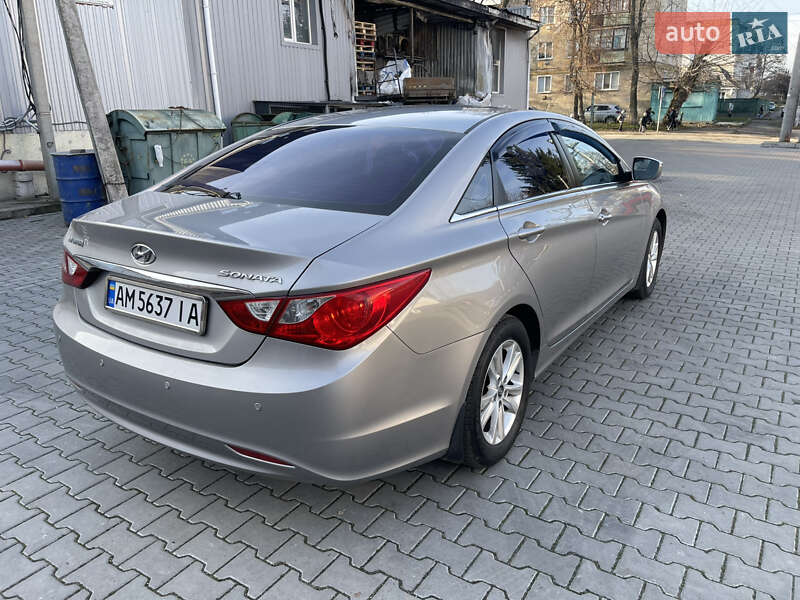 Седан Hyundai Sonata 2011 в Радомышле