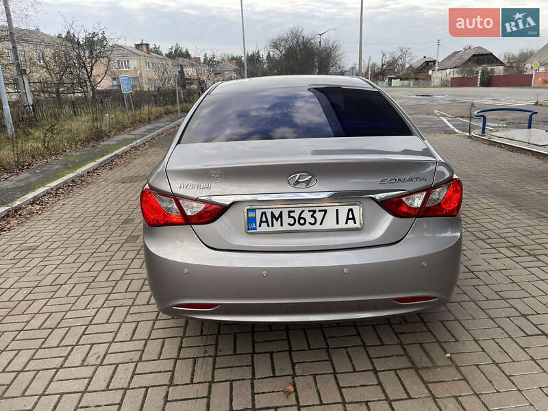 Седан Hyundai Sonata 2011 в Радомышле