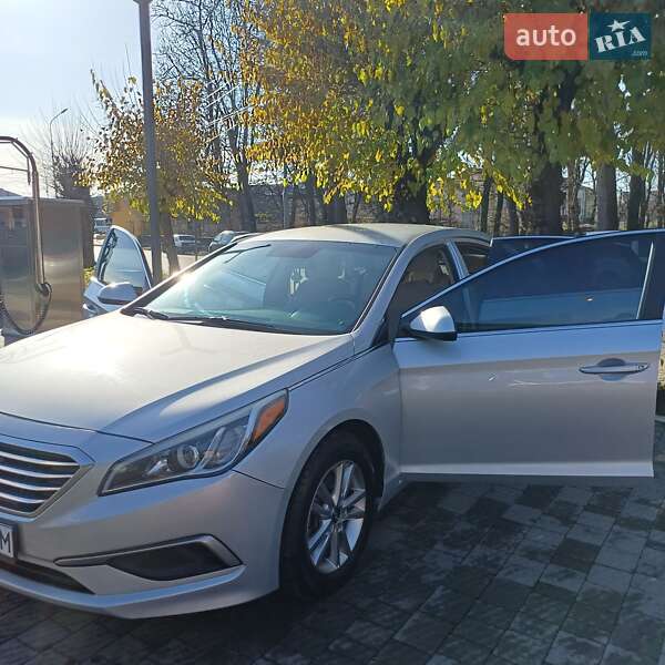 Седан Hyundai Sonata 2016 в Львове