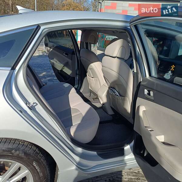 Седан Hyundai Sonata 2016 в Львове