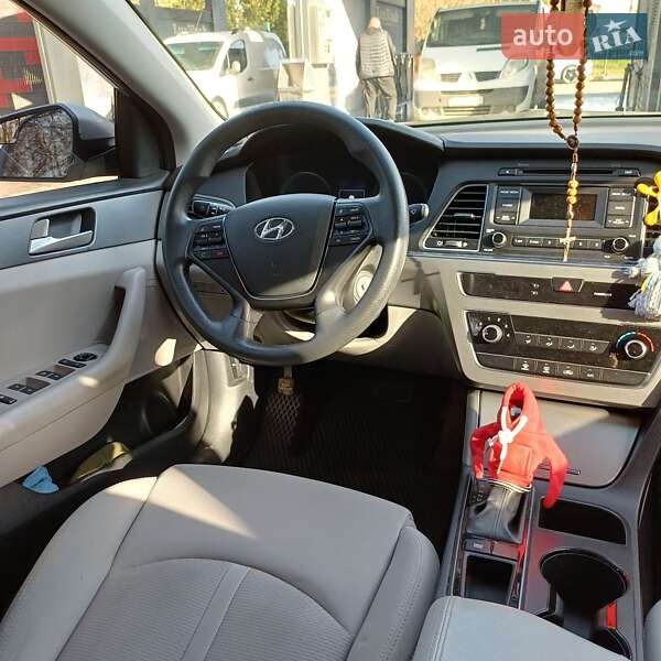 Седан Hyundai Sonata 2016 в Львове