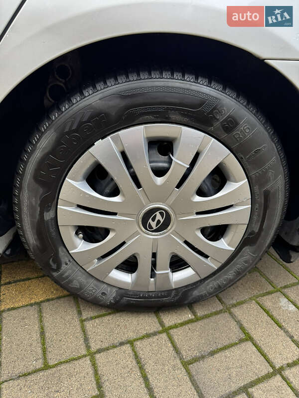 Седан Hyundai Sonata 2013 в Ирпене