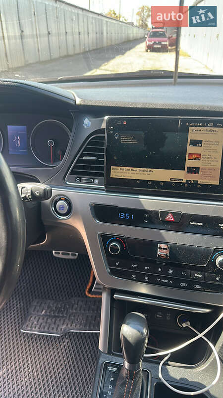 Седан Hyundai Sonata 2015 в Киеве