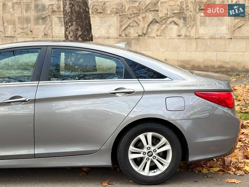 Седан Hyundai Sonata 2013 в Николаеве фото 5 Седан Hyundai Sonata 2013 в Николаеве