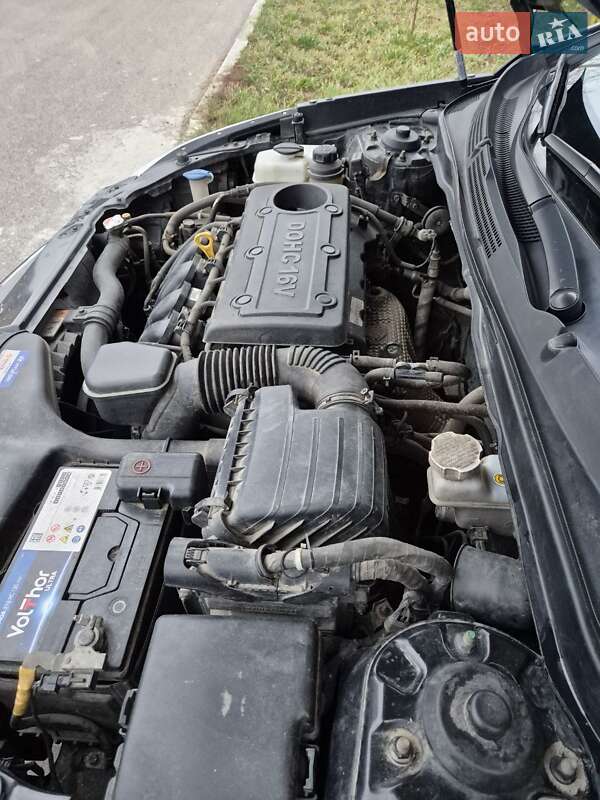 Седан Hyundai Sonata 2013 в Богуславе