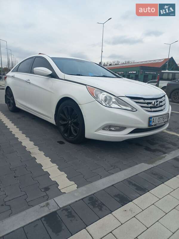 Седан Hyundai Sonata 2012 в Ирпене