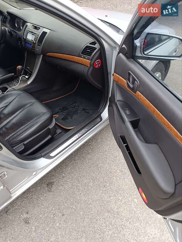 Седан Hyundai Sonata 2009 в Киеве