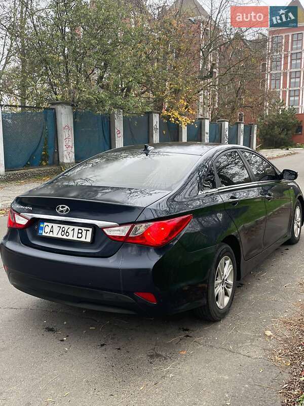 Седан Hyundai Sonata 2013 в Черноморске