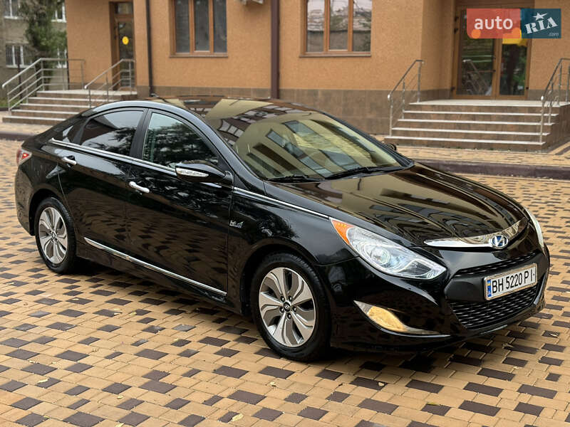 Седан Hyundai Sonata 2014 в Измаиле