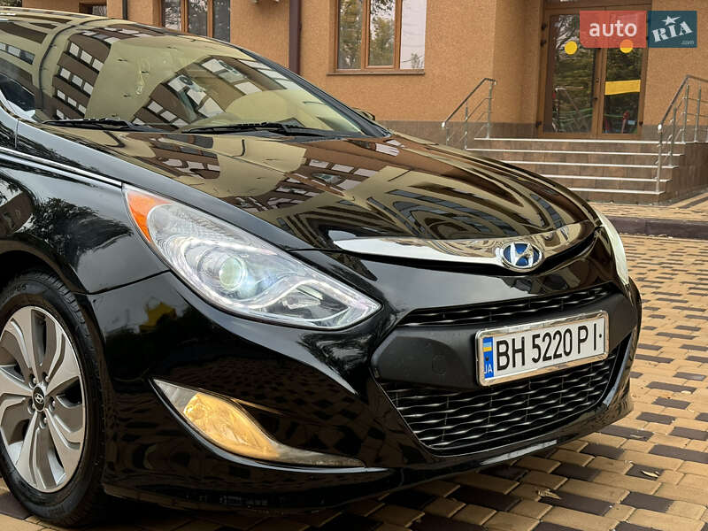 Седан Hyundai Sonata 2014 в Измаиле