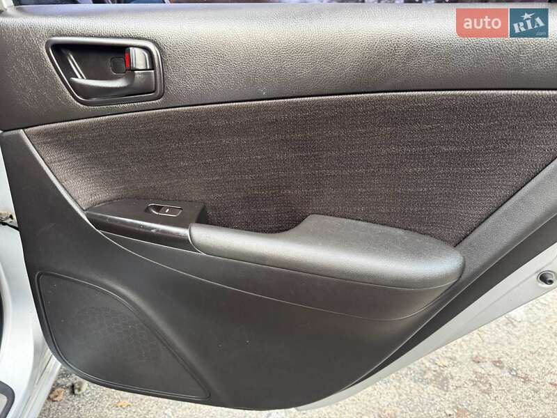 Седан Hyundai Sonata 2009 в Ахтырке