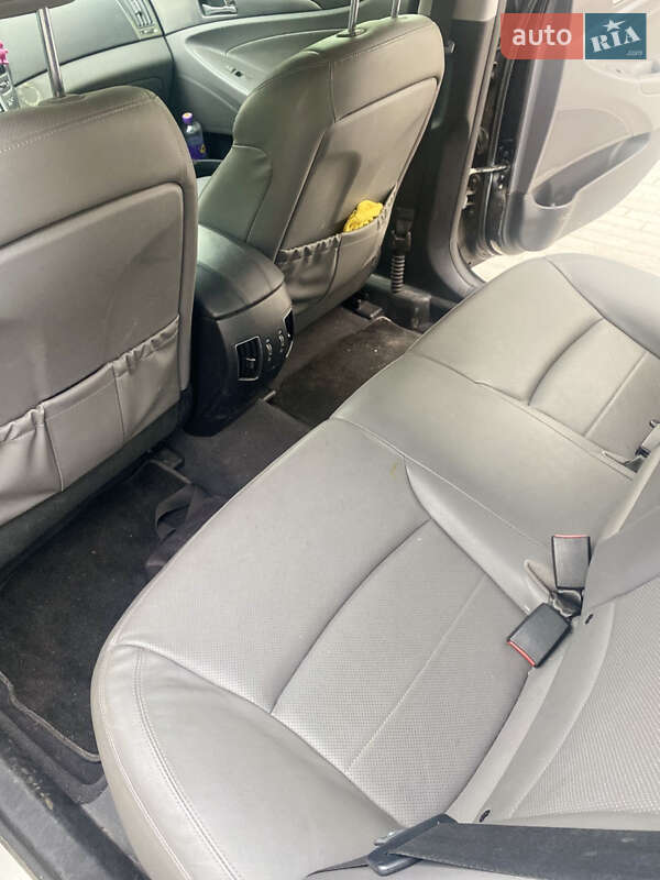 Седан Hyundai Sonata 2014 в Тернополі