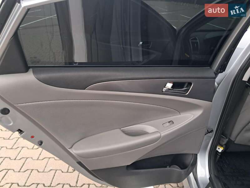 Седан Hyundai Sonata 2014 в Києві