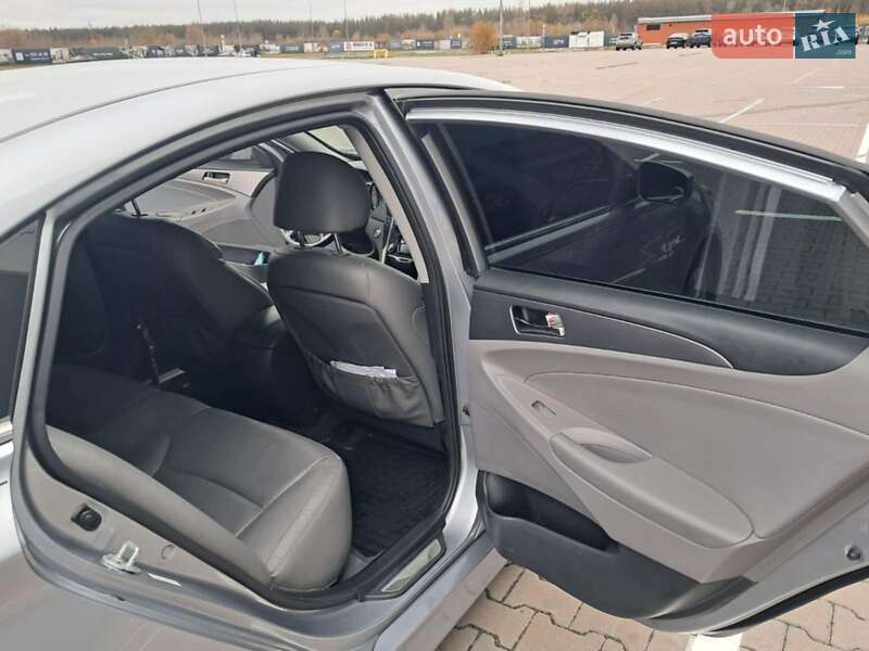 Седан Hyundai Sonata 2014 в Києві