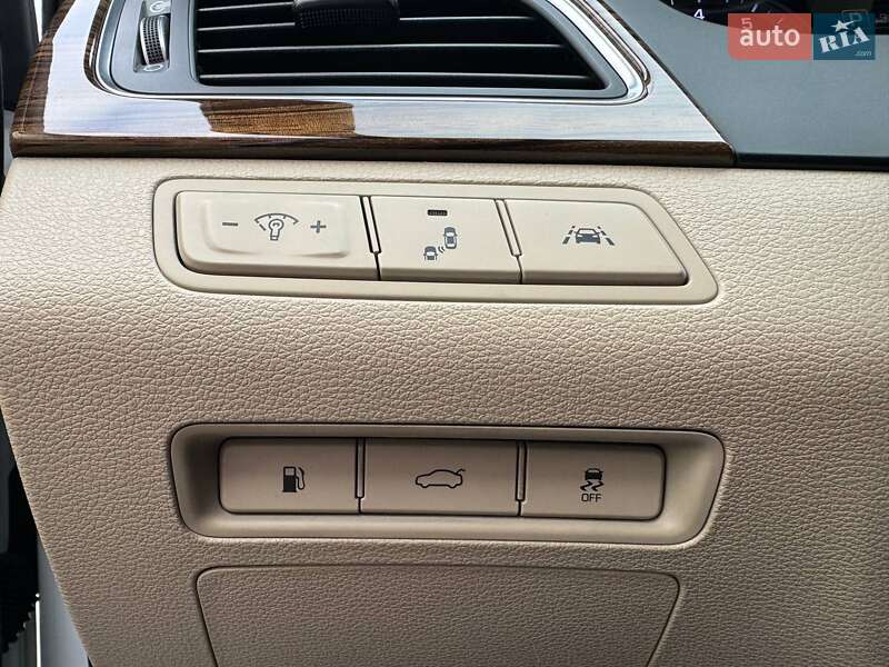 Седан Hyundai Sonata 2016 в Киеве