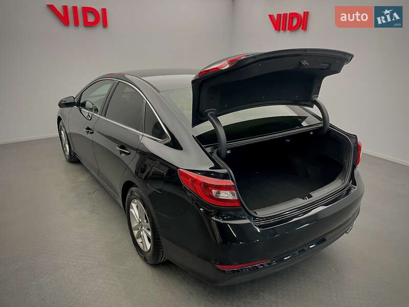 Седан Hyundai Sonata 2016 в Киеве