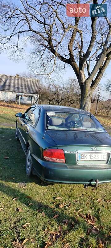 Седан Hyundai Sonata 2003 в Вараше