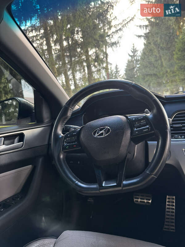 Седан Hyundai Sonata 2015 в Тернополе