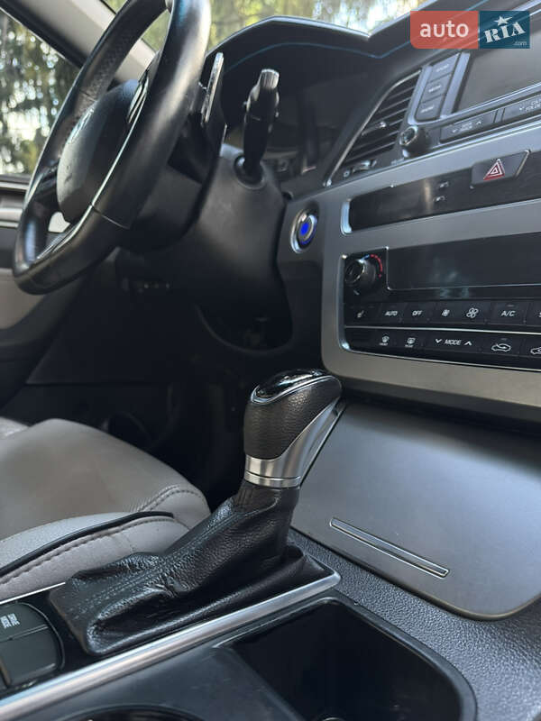 Седан Hyundai Sonata 2015 в Тернополе