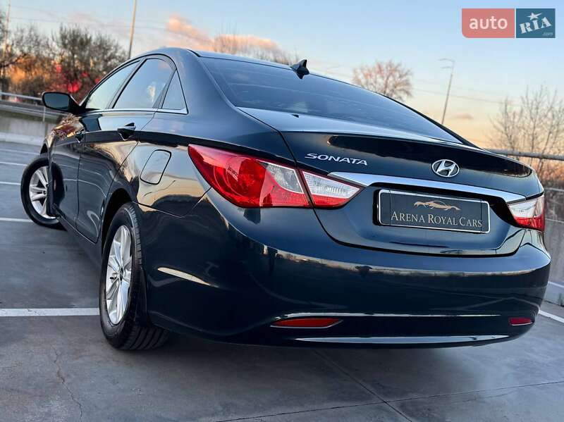 Седан Hyundai Sonata 2013 в Киеве