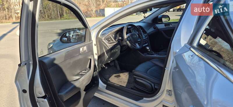 Седан Hyundai Sonata 2018 в Житомире