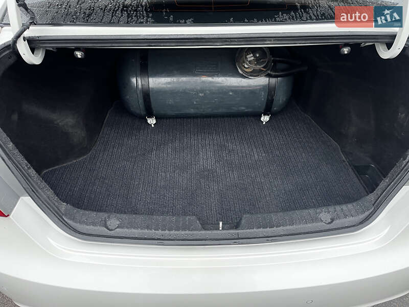 Седан Hyundai Sonata 2012 в Киеве