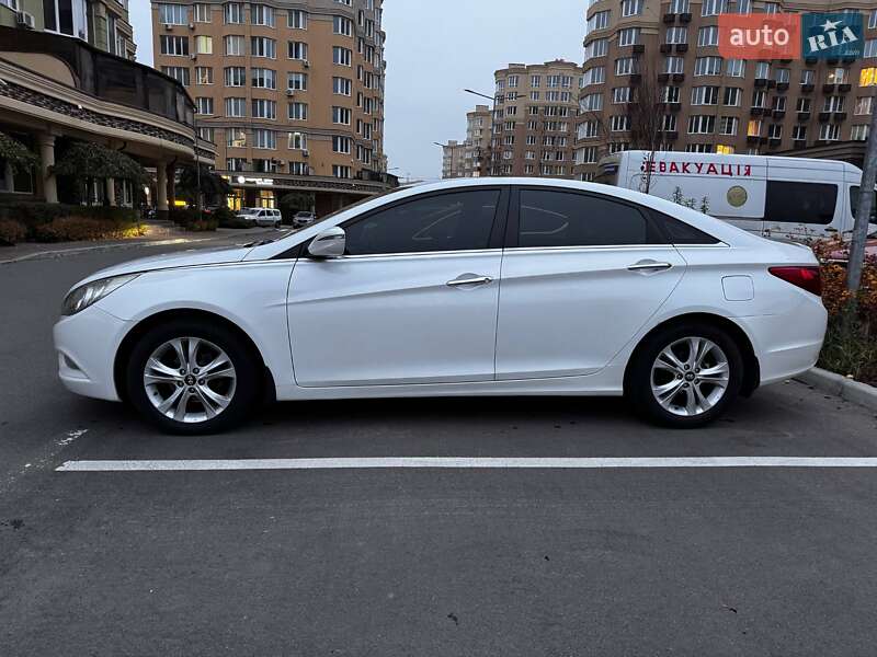 Седан Hyundai Sonata 2010 в Києві фото 4 Седан Hyundai Sonata 2010 в Києві
