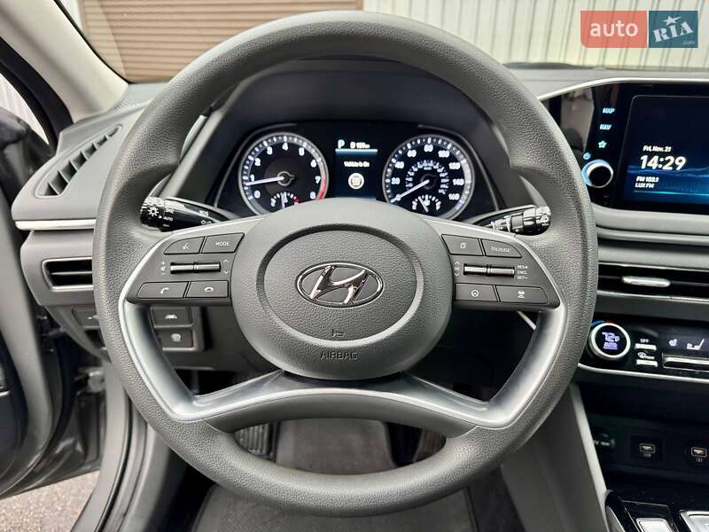 Седан Hyundai Sonata 2022 в Киеве