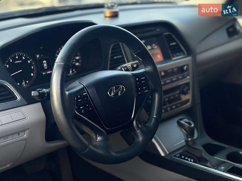 Седан Hyundai Sonata 2016 в Днепре