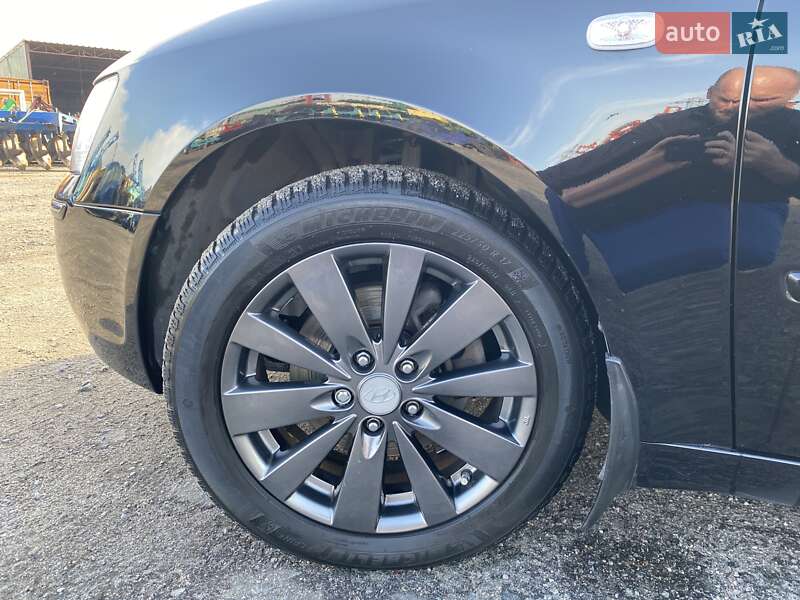 Седан Hyundai Sonata 2009 в Днепре