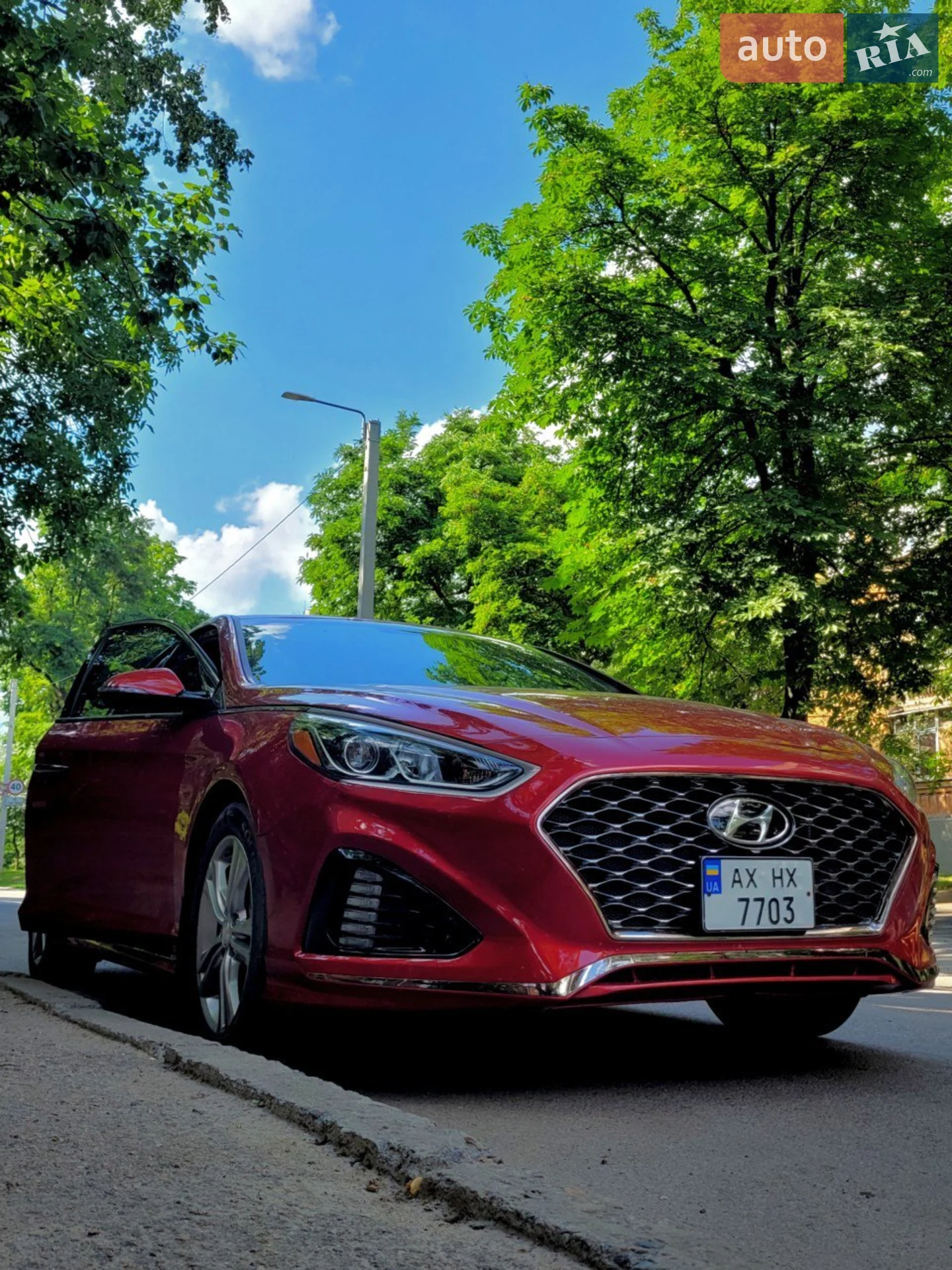 2017 Hyundai Sonata - мініатюра 19