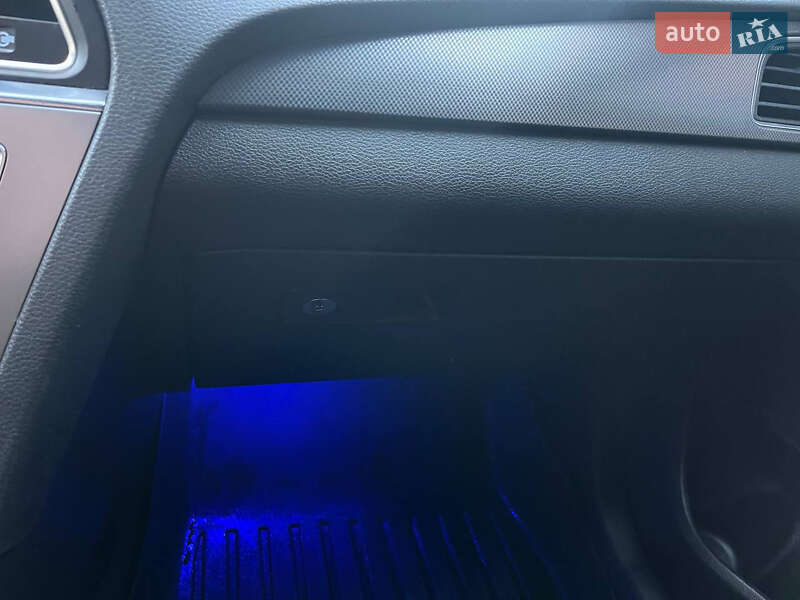 Седан Hyundai Sonata 2015 в Сумах