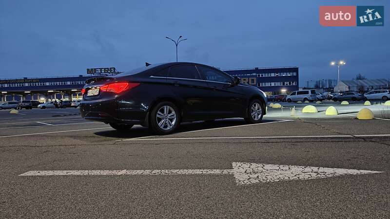 Седан Hyundai Sonata 2014 в Киеве