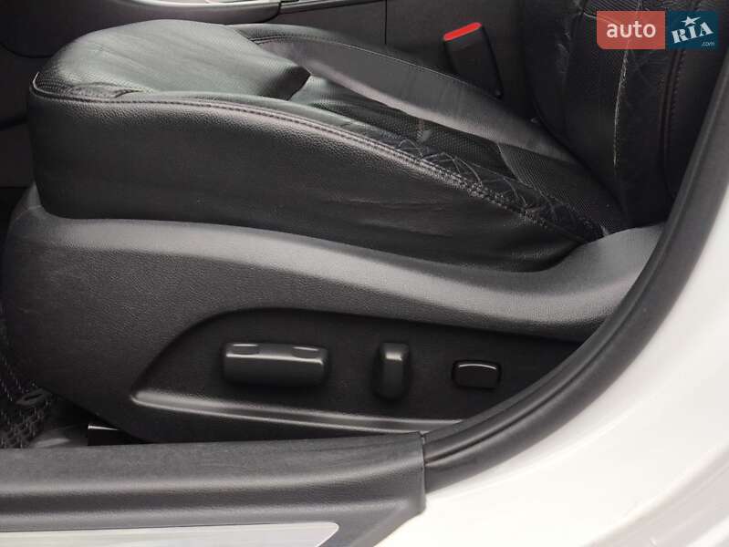 Седан Hyundai Sonata 2010 в Киеве