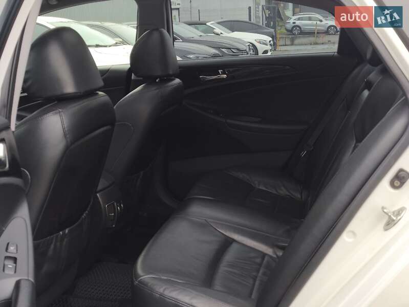 Седан Hyundai Sonata 2010 в Киеве
