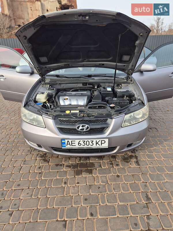 Седан Hyundai Sonata 2006 в Кривом Роге фото Седан Hyundai Sonata 2006 в Кривом Роге
