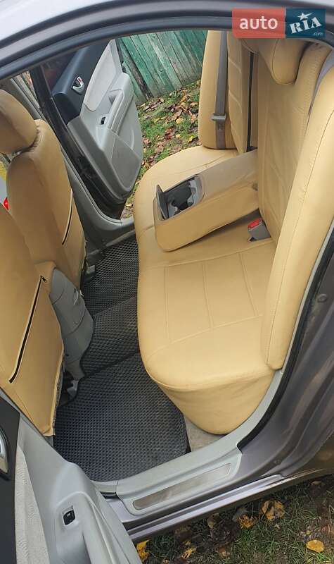 Седан Hyundai Sonata 2006 в Маньковке