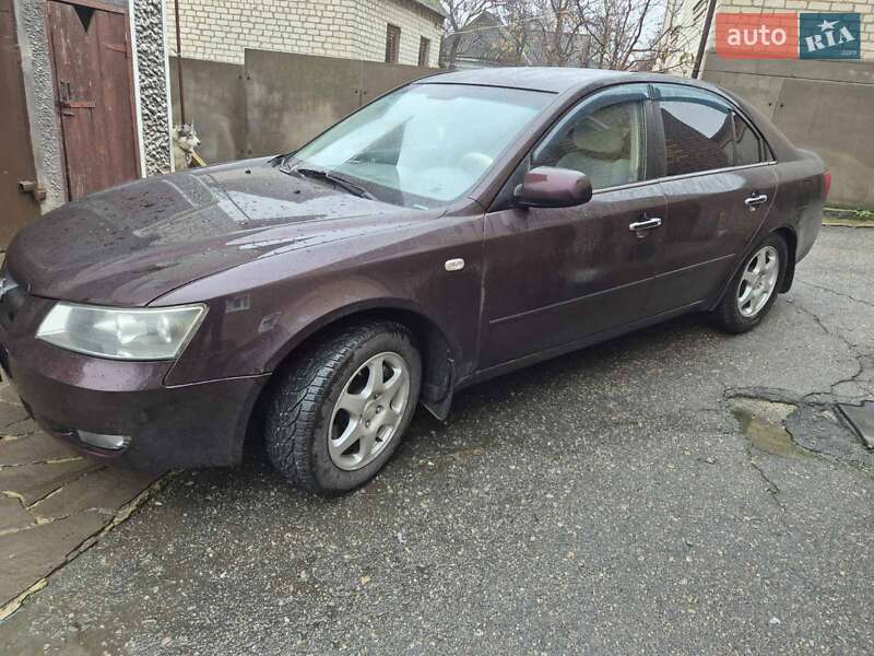 Седан Hyundai Sonata 2006 в Умані