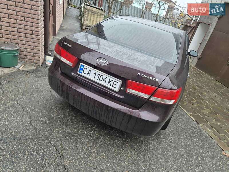 Седан Hyundai Sonata 2006 в Умані