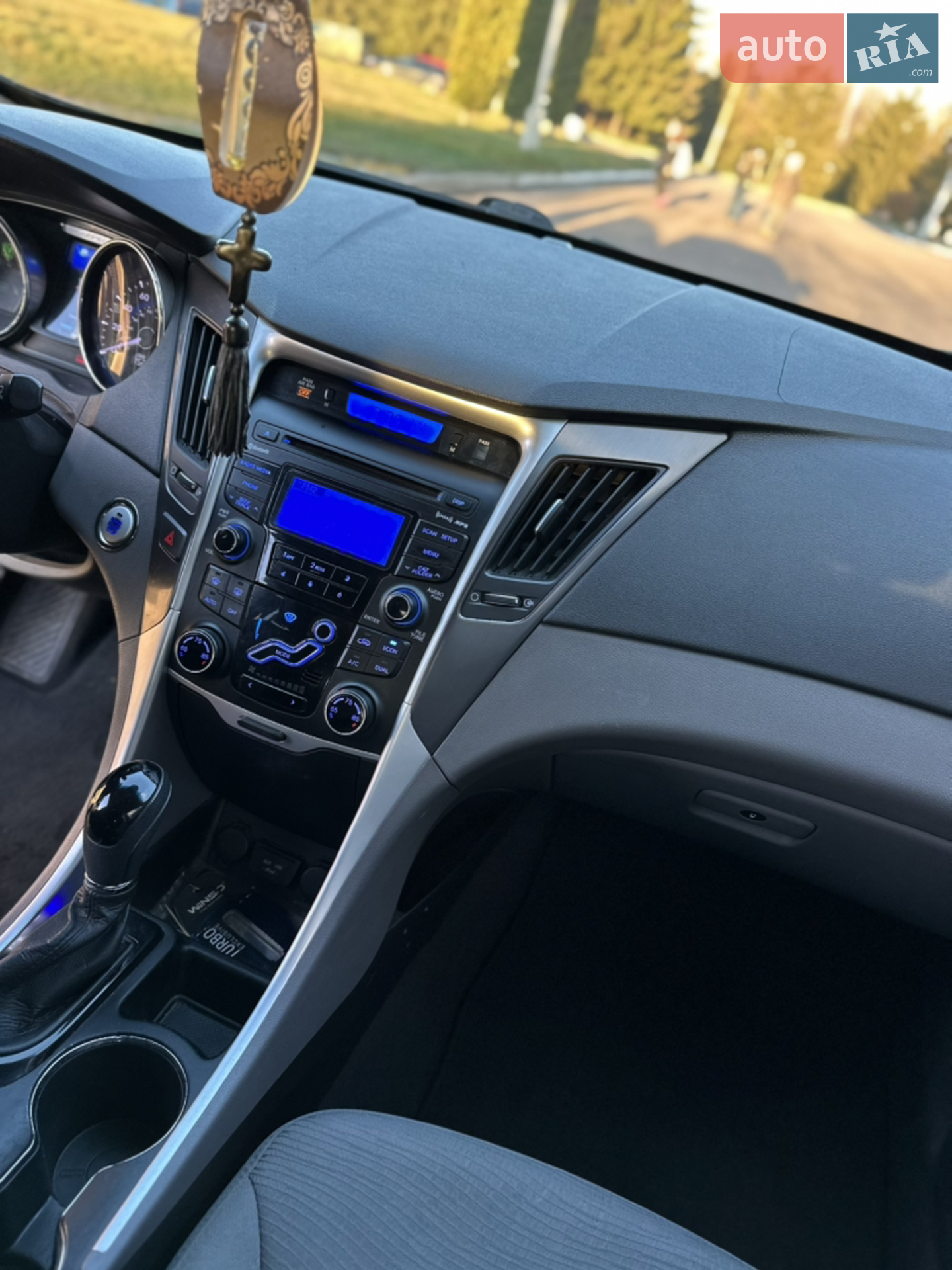2012 Hyundai Sonata - мініатюра 16