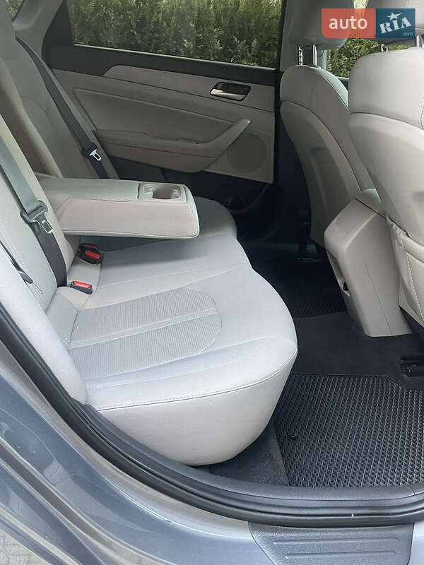 Седан Hyundai Sonata 2018 в Львове