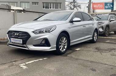 Седан Hyundai Sonata 2018 в Києві