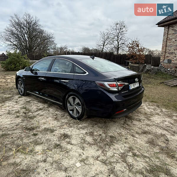 Седан Hyundai Sonata 2017 в Десне