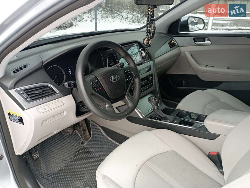 Седан Hyundai Sonata 2014 в Виннице