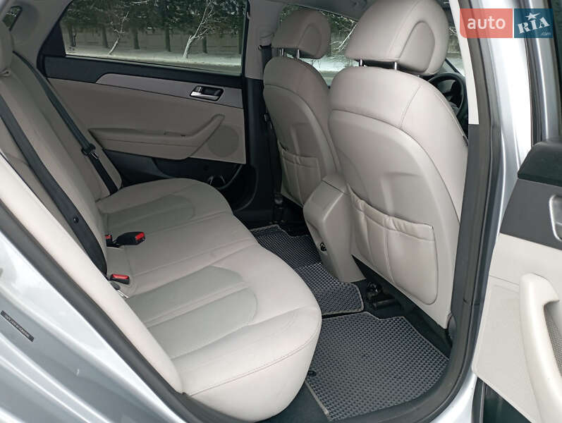 Седан Hyundai Sonata 2014 в Виннице