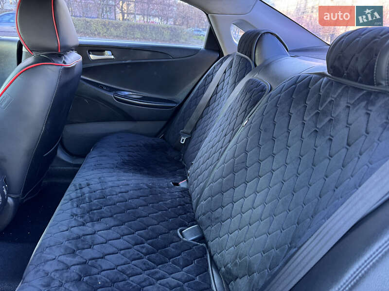 Седан Hyundai Sonata 2014 в Дніпрі