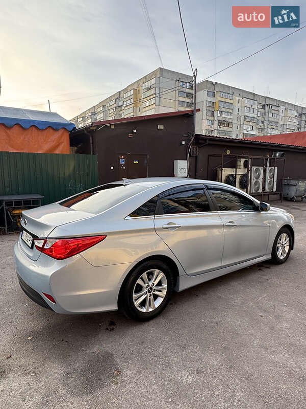 Седан Hyundai Sonata 2014 в Киеве
